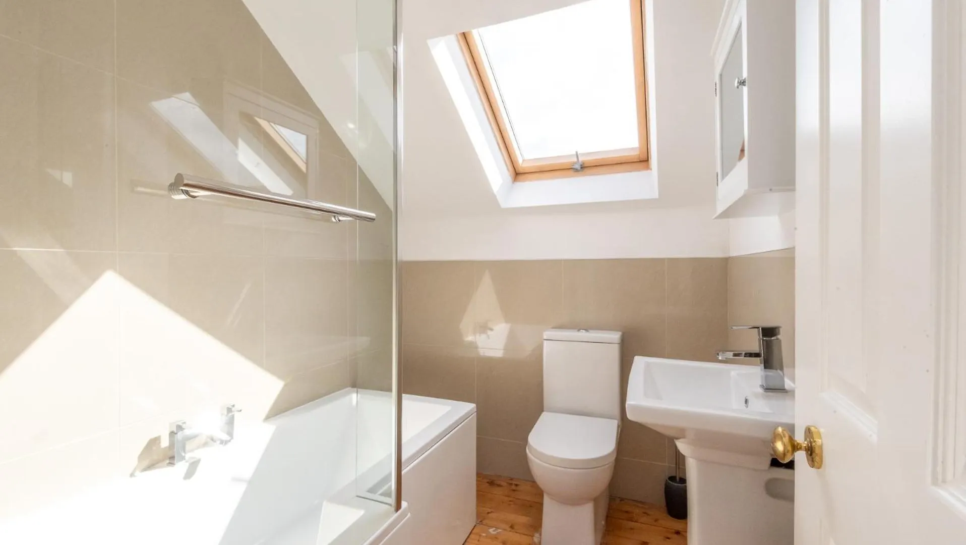 Beautiful Victorian Townhouse With Private Garden, Close To The Beach Villa Edimburgo